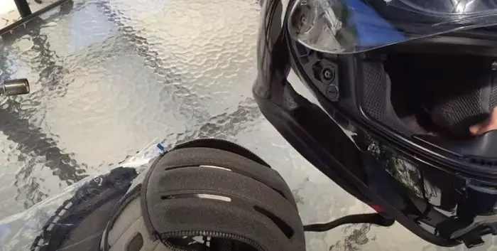 Removable lining for motorcycle helmets